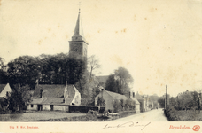 8640 Gezicht op de dorpskom van Breukelen met de Stationsweg uit het westen.